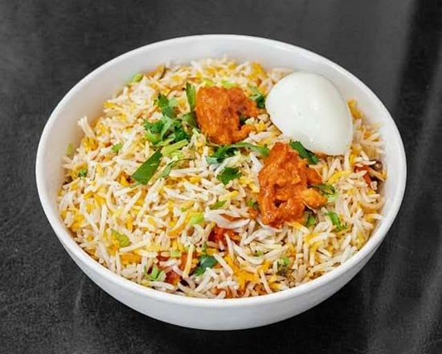 Family Pack (Boneless Chicken 65 Biryani).